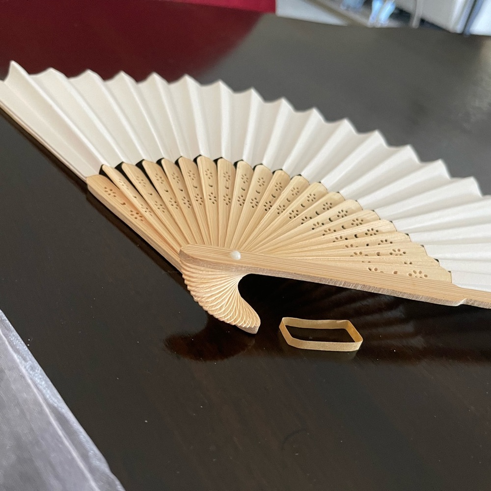 Elegant Hand made Fan “Thailand” - Picture 1 of 4
